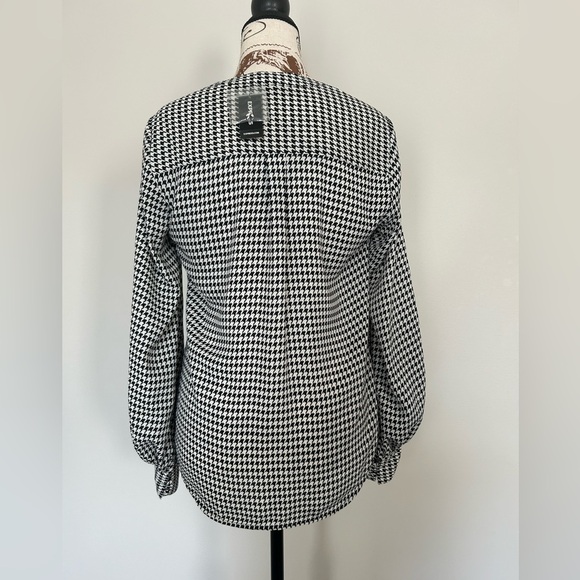 NWT Express women’s blouse size XS - Picture 3 of 14